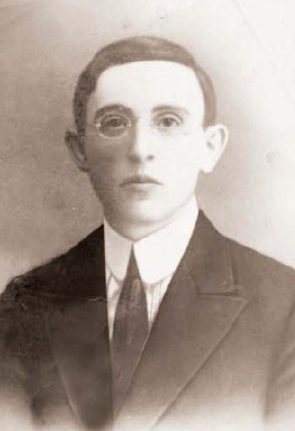 alt=